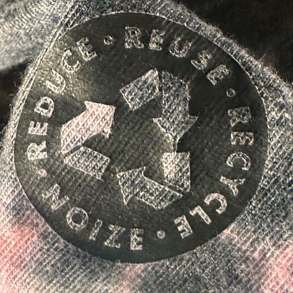 Noize Pink and Gray LIA Cropped Recycled Top Size Large 📦 - Picture 10 of 11